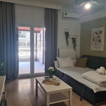 Apartment In The Heart Of The City 3A Larissa Luaran gambar