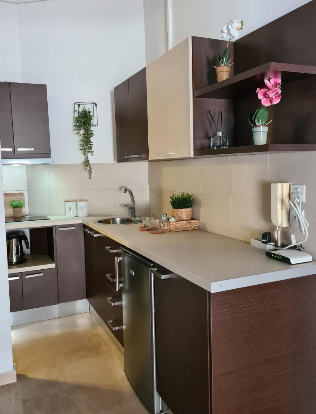Apartment In The Heart Of The City 3A Larissa Luaran gambar
