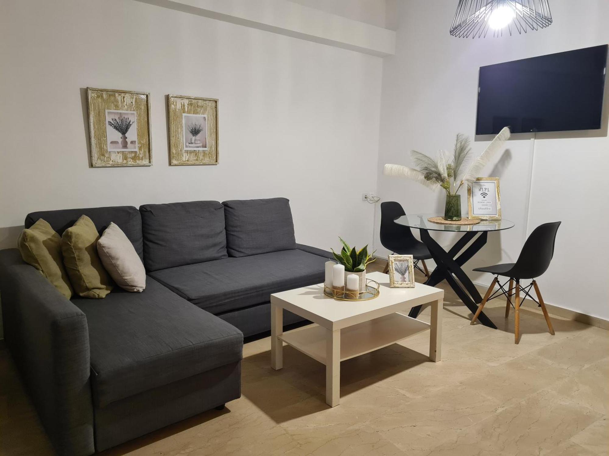 Apartment In The Heart Of The City 3A Larissa Luaran gambar