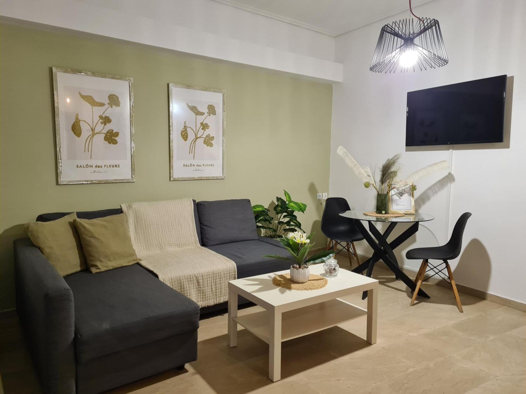 Apartment In The Heart Of The City 3A Larissa Luaran gambar